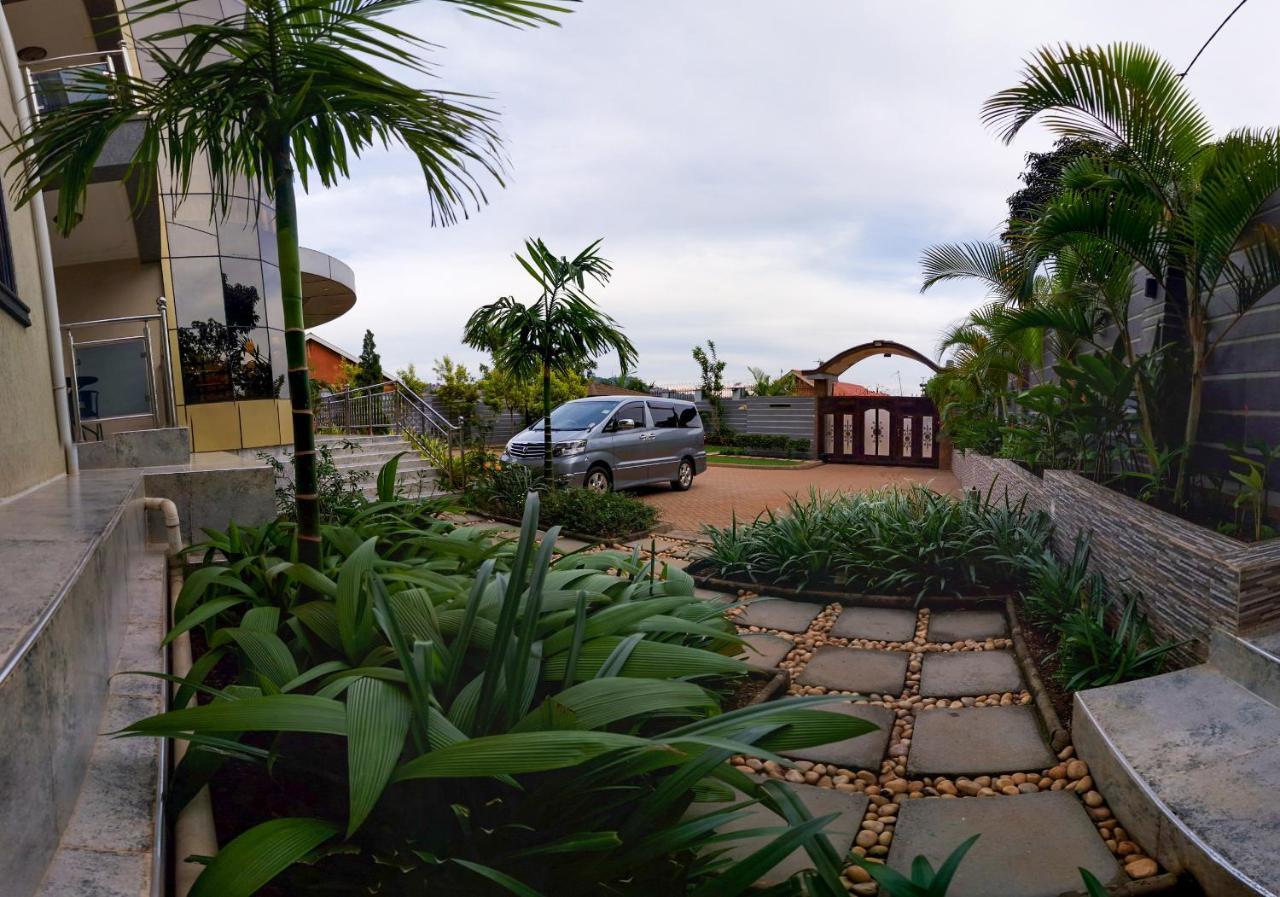 Eric Wilkins Apartments Lubowa Exterior foto