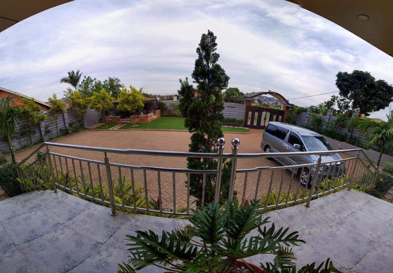 Eric Wilkins Apartments Lubowa Exterior foto